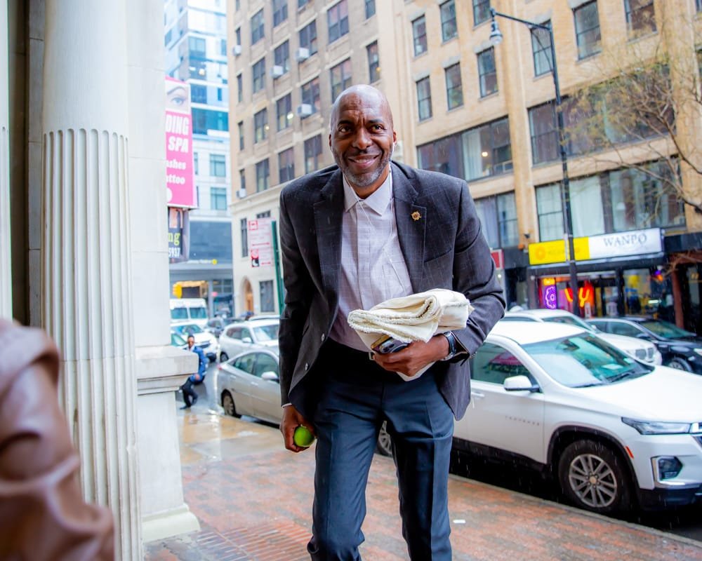 John Salley arriving at Gentlemen's Factory