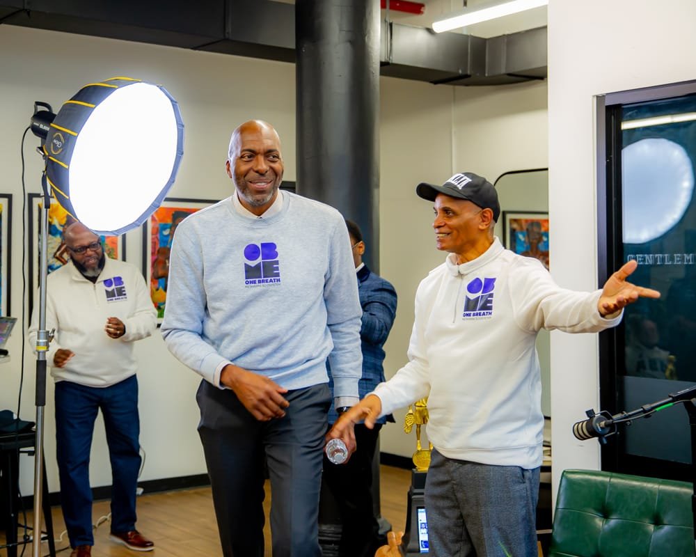 John Salley greeting a host