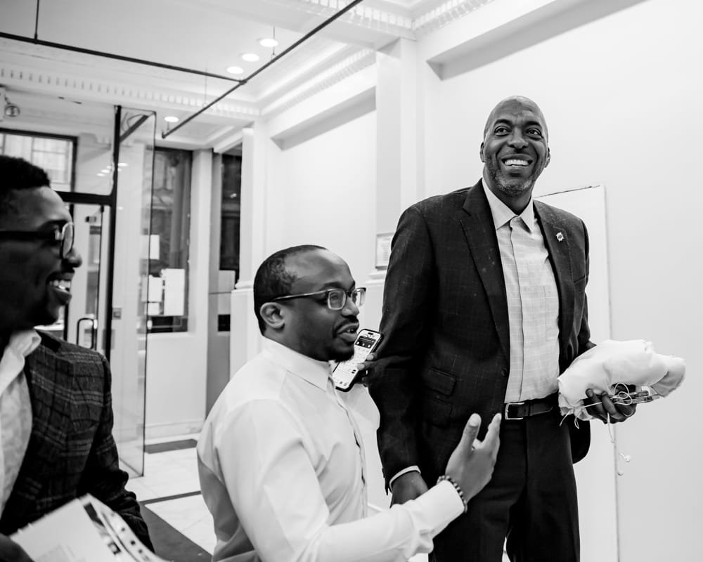 John Salley greeting his hosts