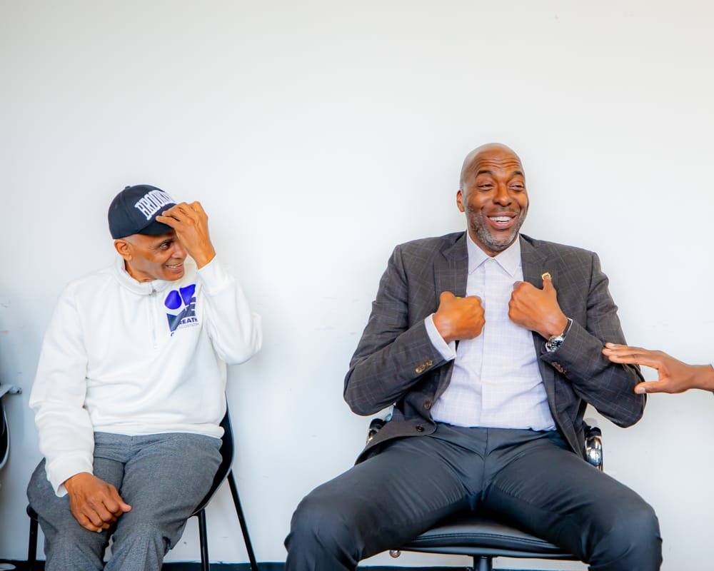 John Salley in conversation in the green room