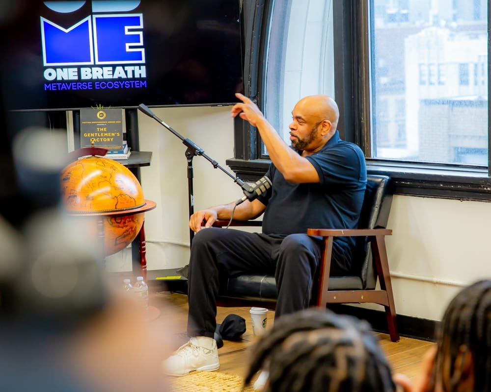 John Salley making a point to the room
